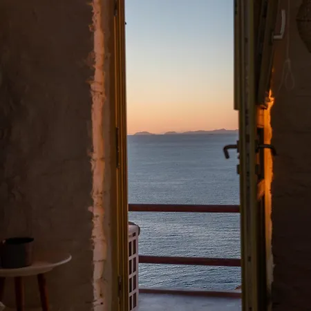 Off The Beaten Path! Poolside * Kithnos