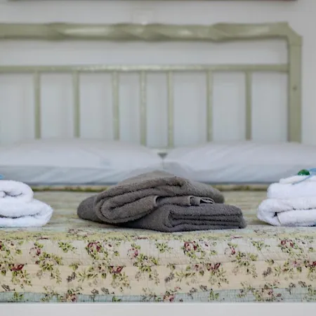 Off The Beaten Path! Poolside Kithnos