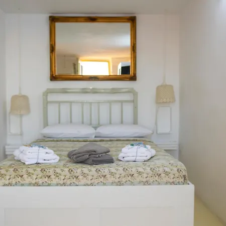 Off The Beaten Path! Poolside Kithnos