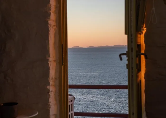 Off The Beaten Path! Poolside * Kythnos