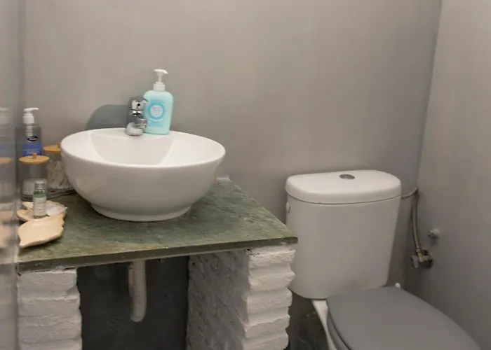 Off The Beaten Path! Poolside * Kythnos