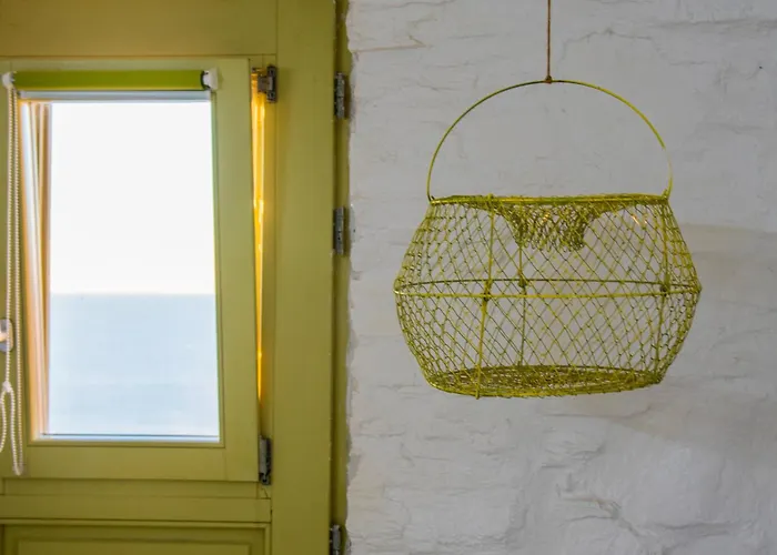 Off The Beaten Path! Poolside * Kithnos