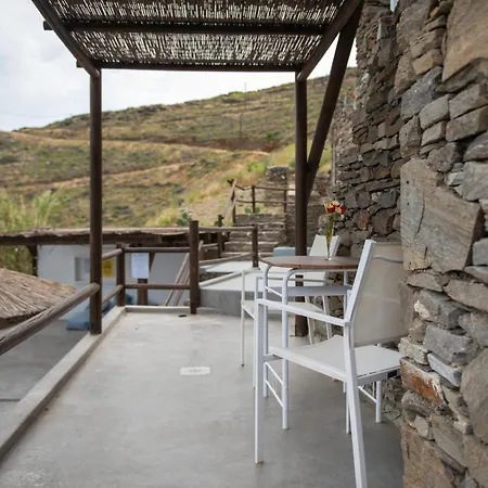 Appartamento Off The Beaten Path! Poolside Kithnos