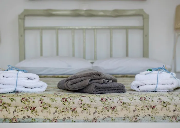 Off The Beaten Path! Poolside Kithnos